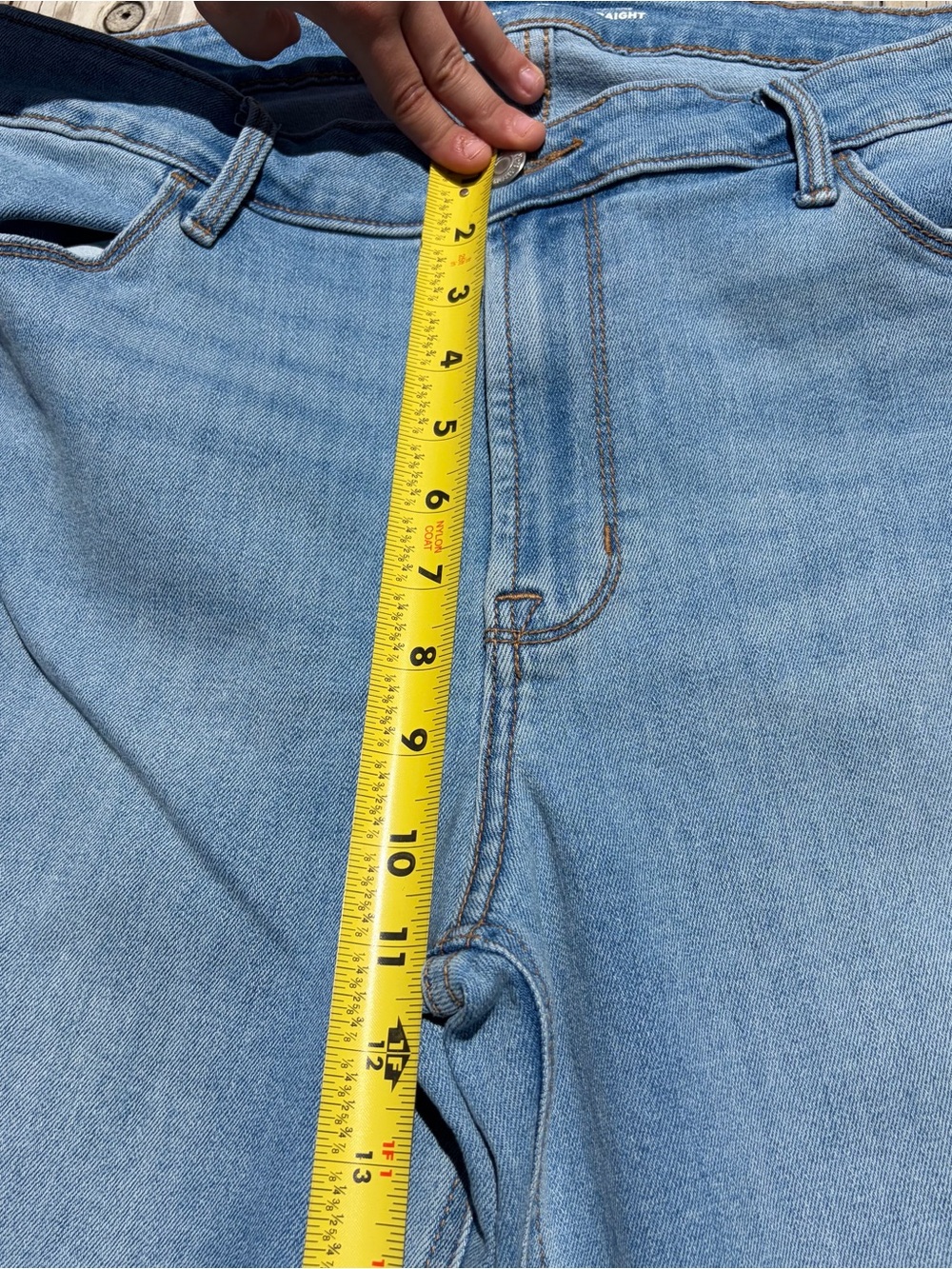 Old Navy High-Rise Straight Jeans Stretch Women's Size 14 Light Wash Mom Jeans - Picture 8 of 11